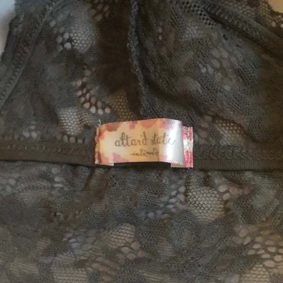 Altar’d State Bralette - Picture 5 of 6